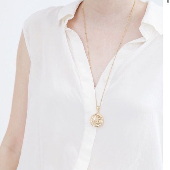 Crescent Moon Face Sun Face Necklace - Picture 5 of 12